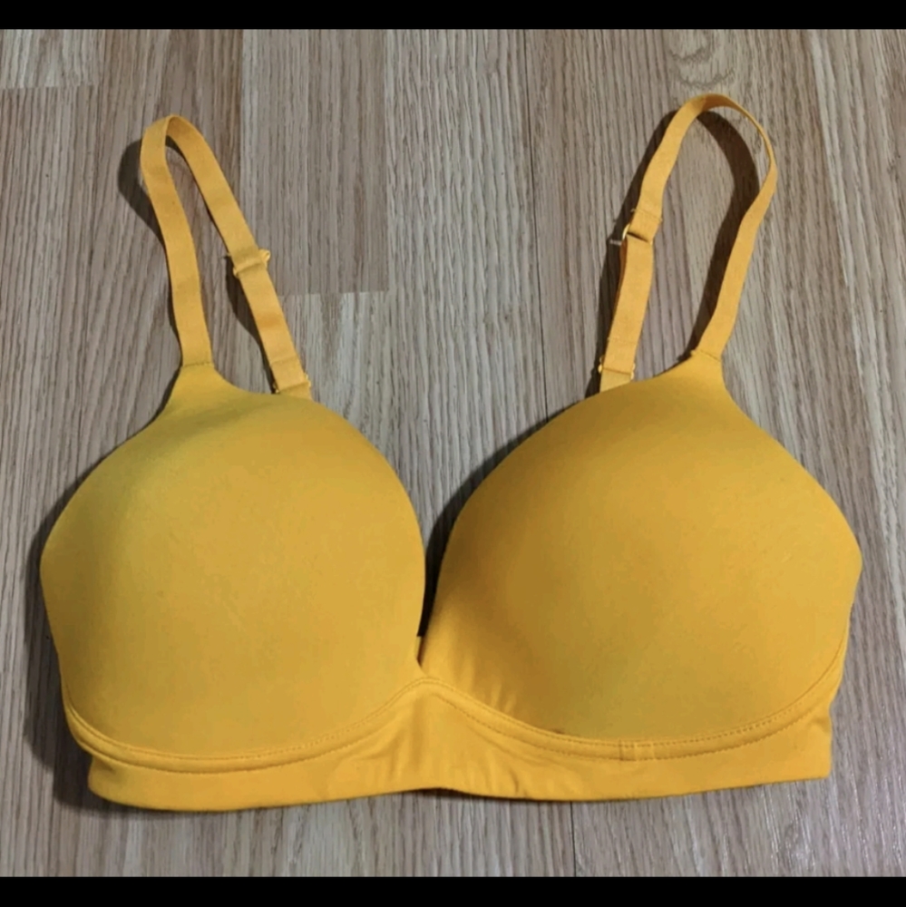 FINAL PRICE In Common Zero Bra 32DD Wireless Saffron Yellow Padded T-Shirt Bra